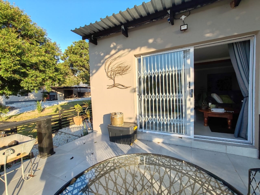 Commercial Property for Sale in Colleen Glen Eastern Cape